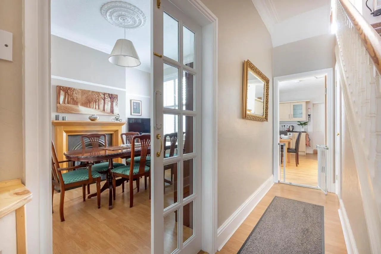 Number 12 Yorkshire Holiday House 파일리 0*,