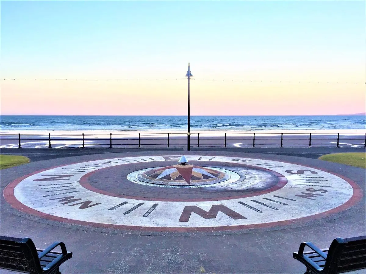 Number 12 Yorkshire Holiday House Filey 0*,